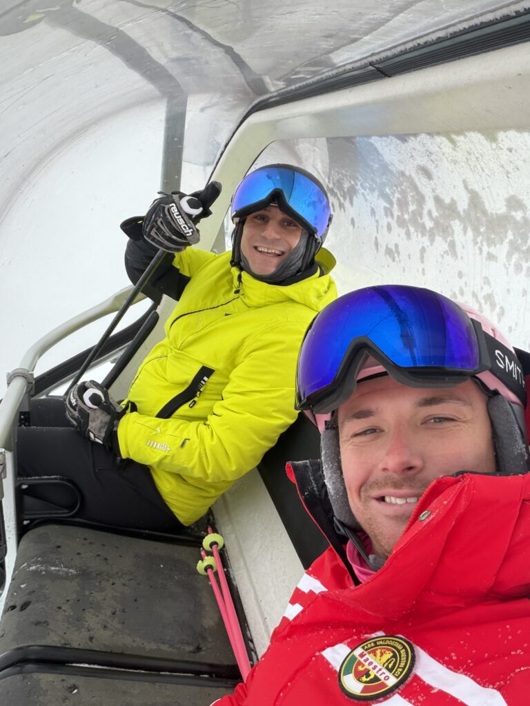 adults ski lessons